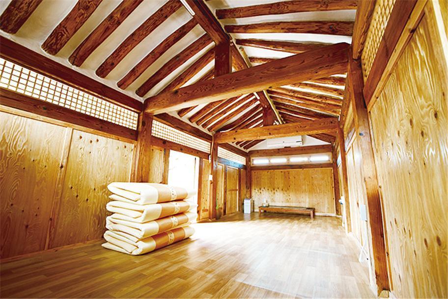 Seoakseowon Hotel Гиеонгджу Екстериор снимка