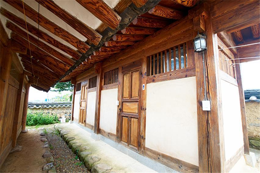 Seoakseowon Hotel Гиеонгджу Екстериор снимка
