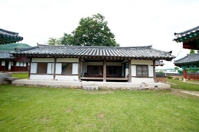 Seoakseowon Hotel Гиеонгджу Стая снимка